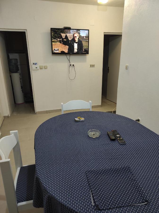 Apartment Marina Vir Ngoại thất bức ảnh